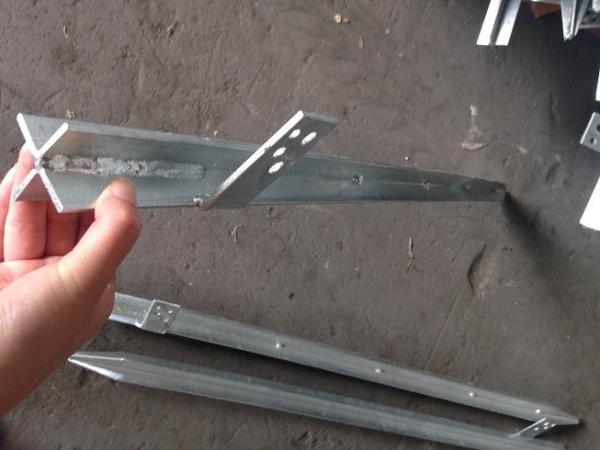 Low Carbon Steel Metal Fence Accessories / Metal Ground Spikes For Fence