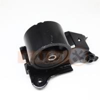 Le moteur arrière est monté Ni-ssan X-Trail T30 2001-2013