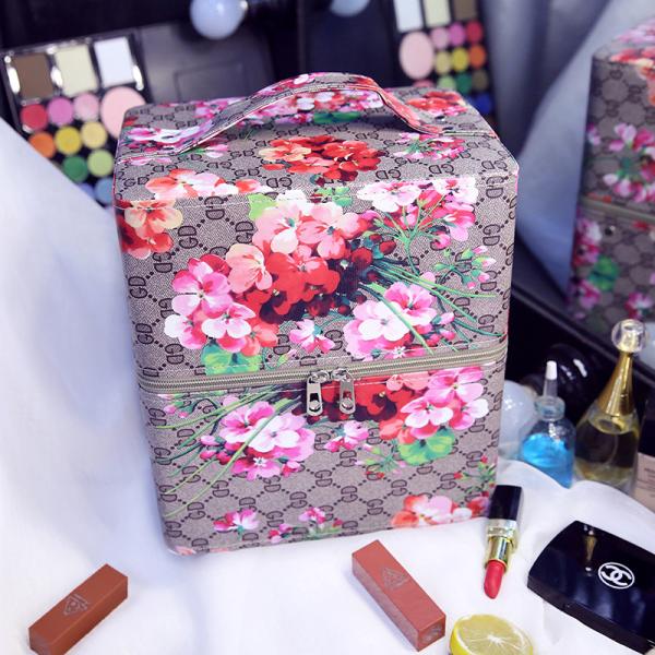 Aluminum professional beauty make up case