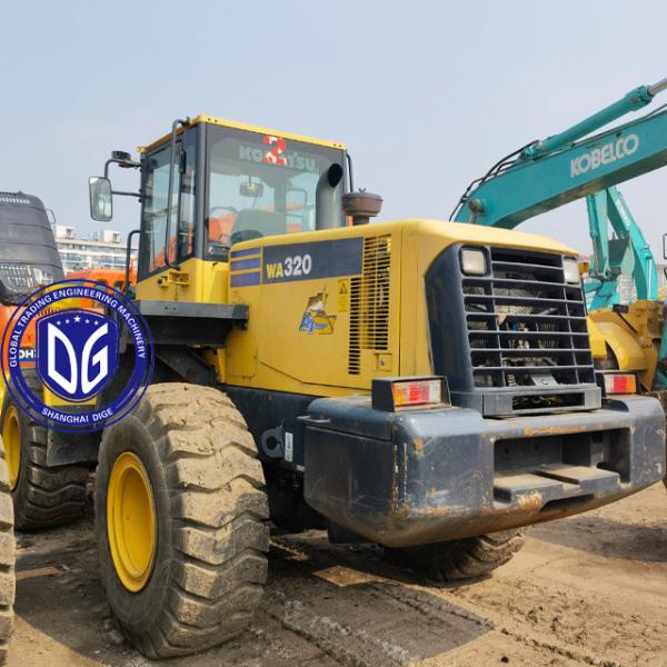 Энергоэффективная подержанная загрузка Komatsu WA320-5 Оригинальная экономия труда ограниченный запас