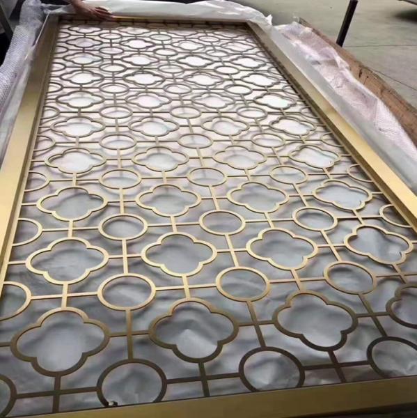 Custom design decorative metal hanging screen room divider