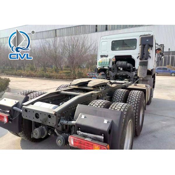 Double Sleepers Prime Mover Truck , 10 Wheels Tractor Truck Euro2 336 HP Tractor Truck