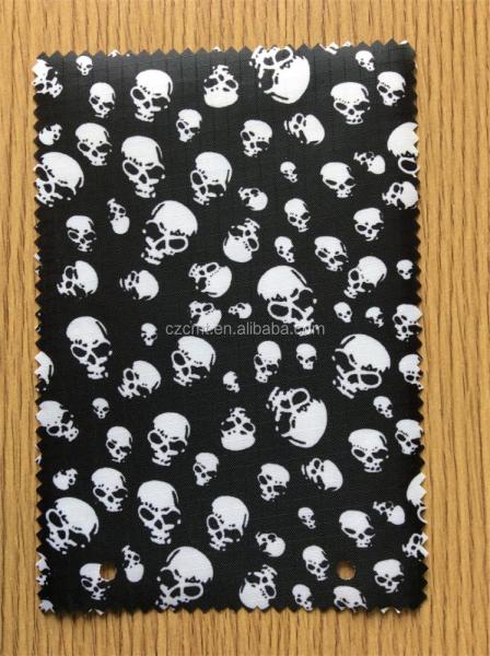 100% Polyester Black and White Skeleton Printing Oxford Fabric