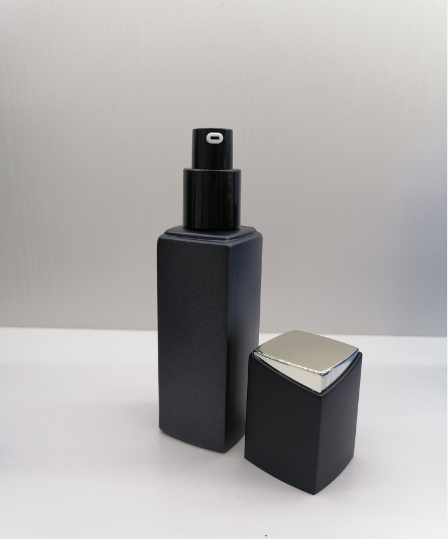 Набор черного Refillable стекла Matt косметический упаковывая для OEM опарника сливк заботы кожи человека