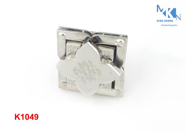Metal Flower Twist Lock Purse Hardware , Twist Lock Fasteners For Handbags