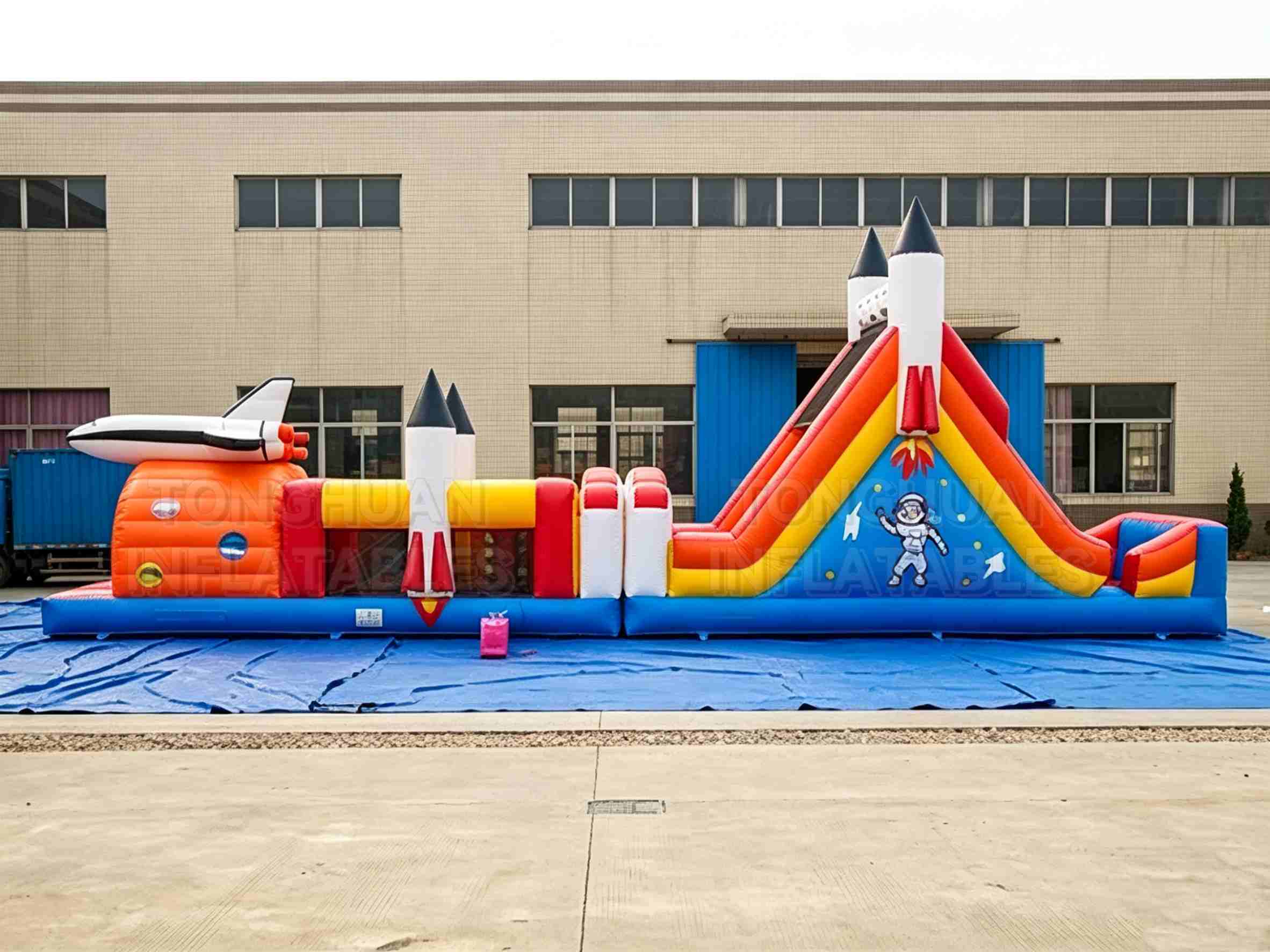 Outdoor Inflatable Obstacle Course Custom Space Shuttle Theme Challenge Combo for Parks Malls Festivals Community Events and Family Entertainment