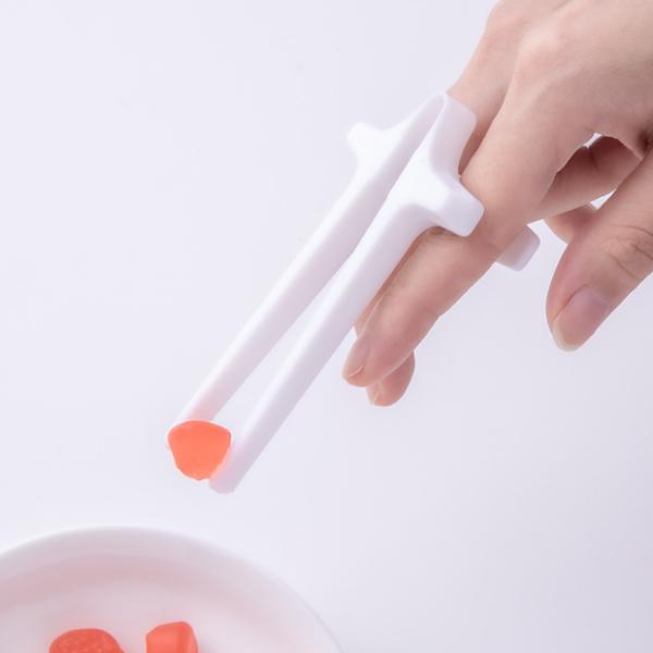 Kitchen Finger Chopsticks For Gamers With Helper