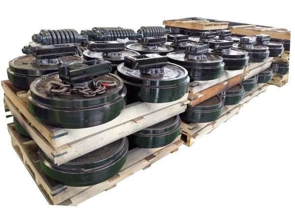 Black Hyundai Excavator Spare Parts Excavator Track Idler For Changlin