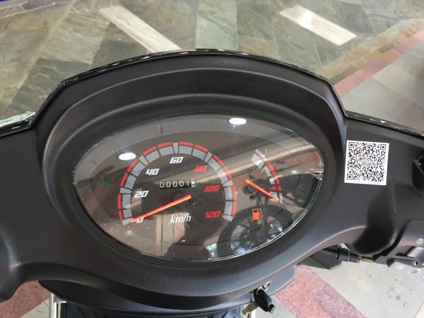 110CC Engine Gas Powered Motorcycle Large Blinking Winkers Superman Shape