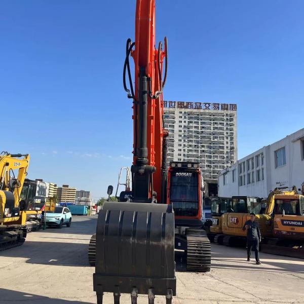 Excavadora usada Doosan DX260LC 26 toneladas Excavadora de tamanho médio