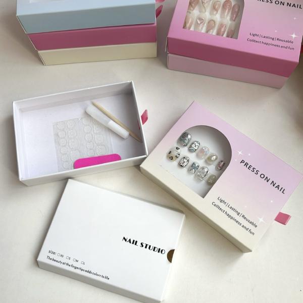 Boîte cadeau de vitrine transparente personnalisée pour les ongles