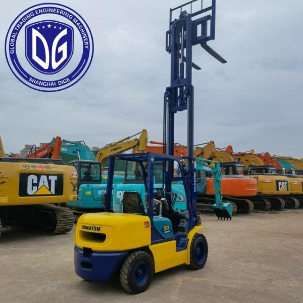 3 тонны подержанный вилочный погрузчик Komatsu полностью оригинальный Африка доступна