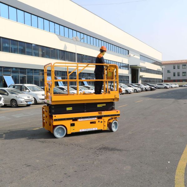 10m Mobile Electric Scissor Lift Tables Self Propelled Scissor Lift Platform