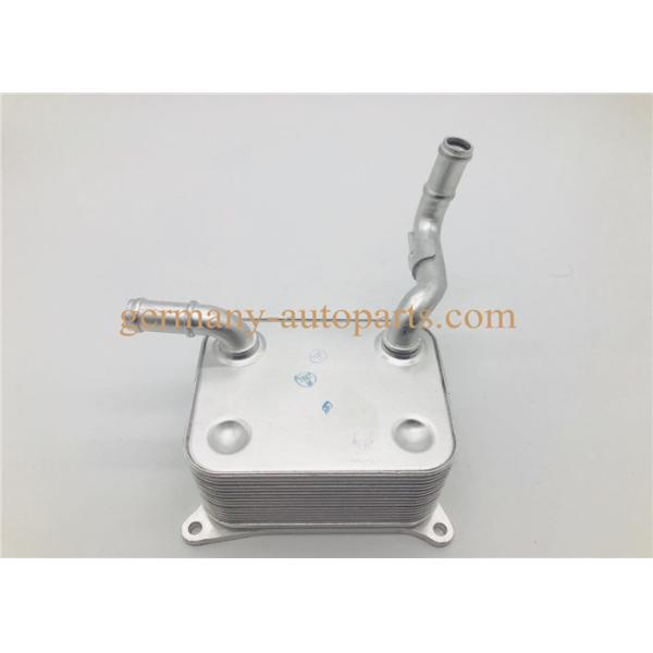 Vehicle Engine Oil Cooler Parts For Audi Q7 A8 A6 A5 A4 VW Touareg 4.2FSI 079 117 015A / P