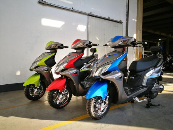 Multi Functional Electric Scooter Bike For Adults Pedal Assisted Electric Scooter