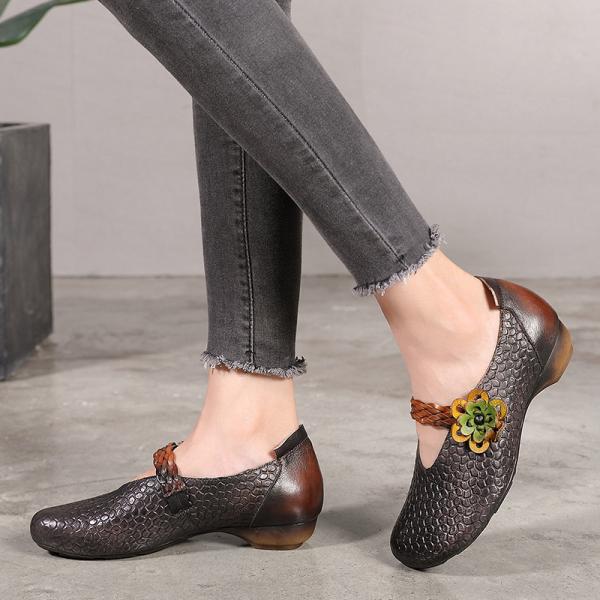 S300 Factory Autumn And Winter New Handmade Leather Round Toe Shoes, Retro Literature And Art Ethnic Style Velcro Women'