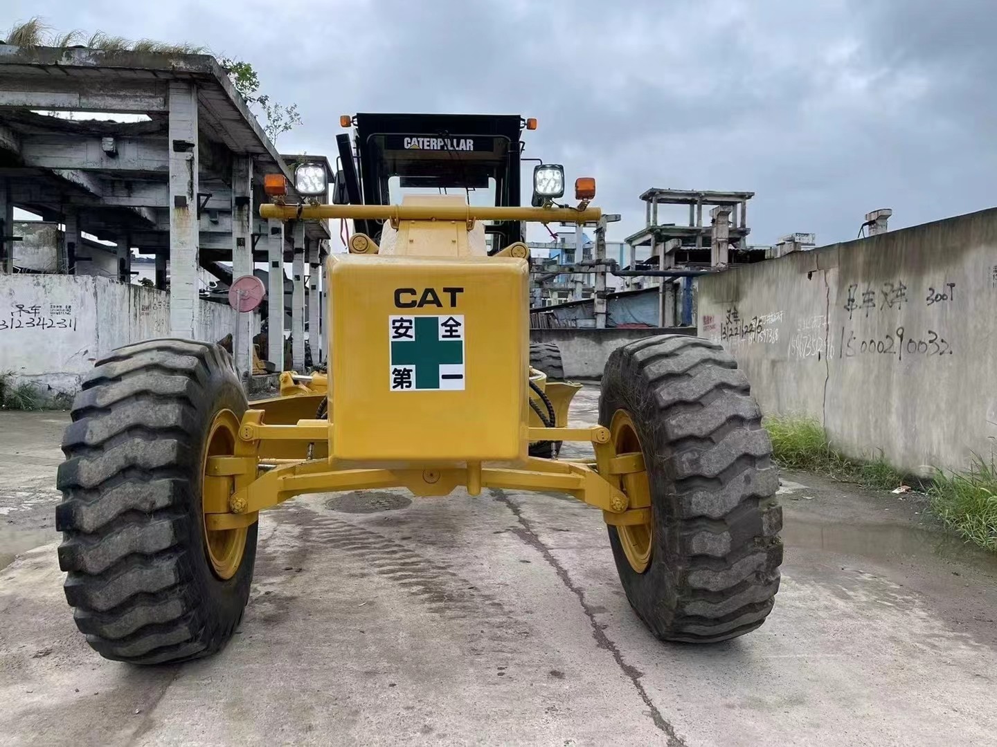 CAT 140H Вторые руки для выровнения земли