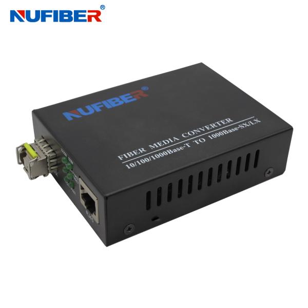Gigabit SFP To RJ45 Media Converter , UTP To SFP Converter DC5V 1A For CCTV