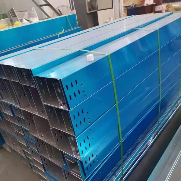 Indoor Outdoor Aluminum Ventilated Cable Tray Height 50mm-150mm For Hassle Free Cable Management