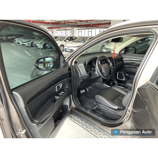 2018 Mitsubishi Outlander 2.4L 4WD Luxury 7-Seater Used SUV