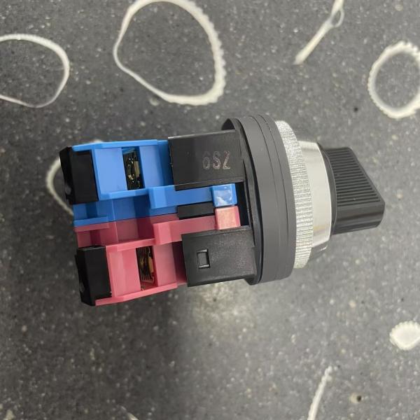 IDEC ASN211N Safety Relay Module 24-240V AC/DC DIN Rail Mount