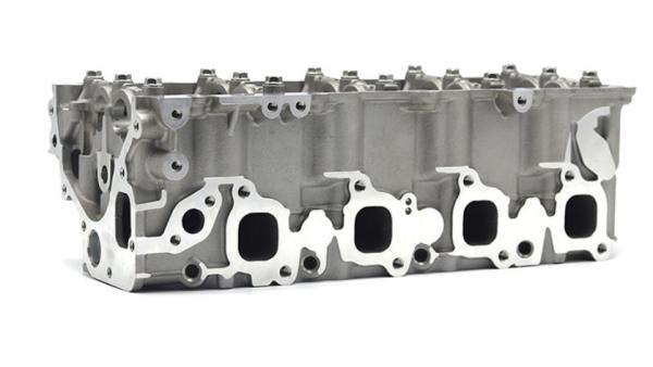 7701061586 ZD3 Engine Cylinder Head Assembly For Nissan Mascott