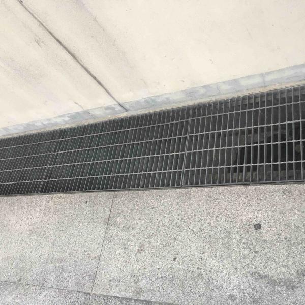 Hot Dipped Galvanized Steel Channel Drain Grate Cover With Angle, Industry Steel Grating