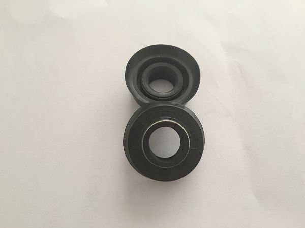 Автомобильный горячий удар уплотнения масла плотности 1.05g отжимая прессформы