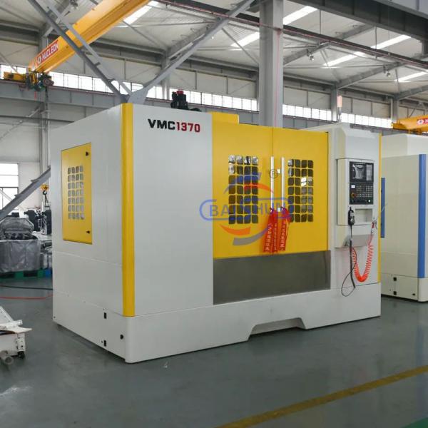 VMC850 Centre d'usinage vertical 800x500x600 mm Voyage BT40 Fuseau