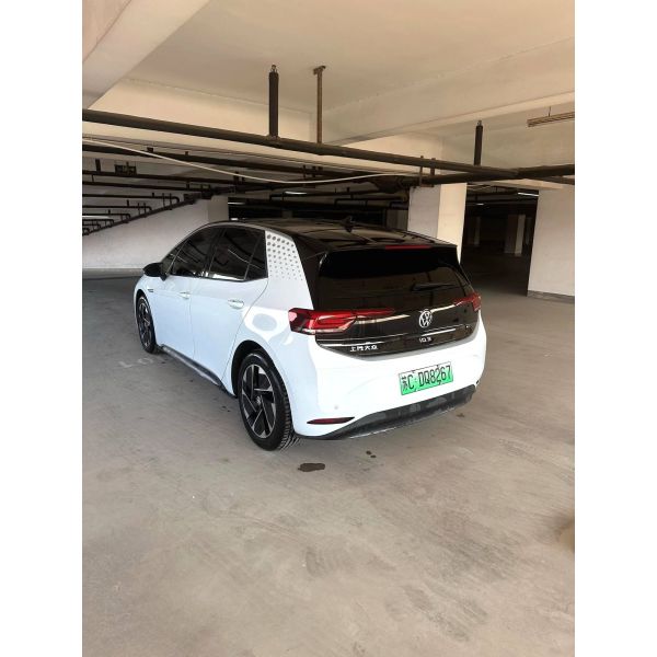 Volkswagen 2023 ID.3 Electric Hatchback with 52.80 kWh Battery and 30,000 km Mileage in Pure Smart Edition