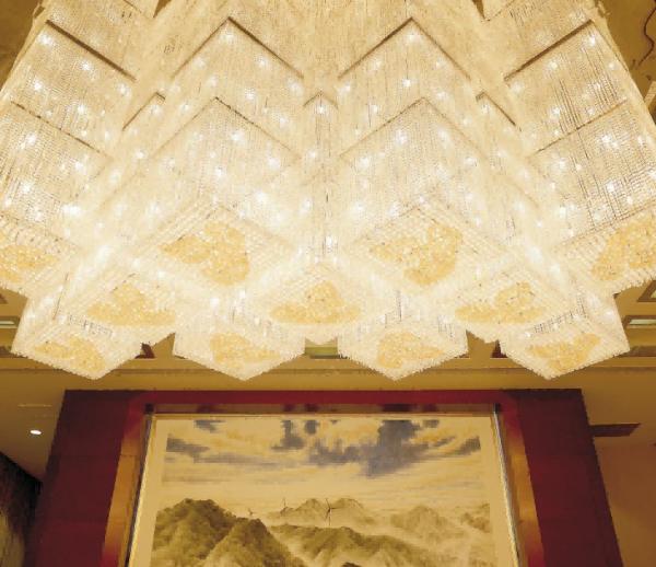 ODM OEM Lustres extra grandes para clubes de luxo Museus salas de exposições