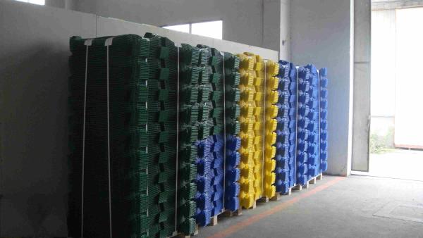 Safety Plastic Scaffold Brick Guards Debris Guard For Construction Protection