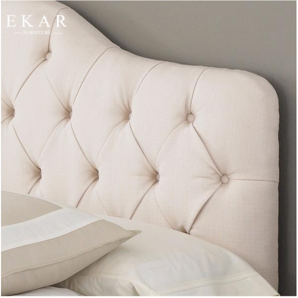 New Simple Double Bed Design in Woods Tufted Bed