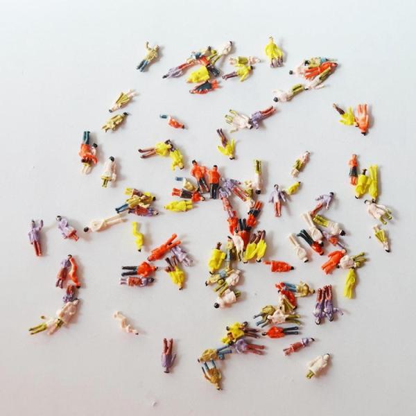 1:150 scale ABS plastic model painted figures painted toys for architecture model making
