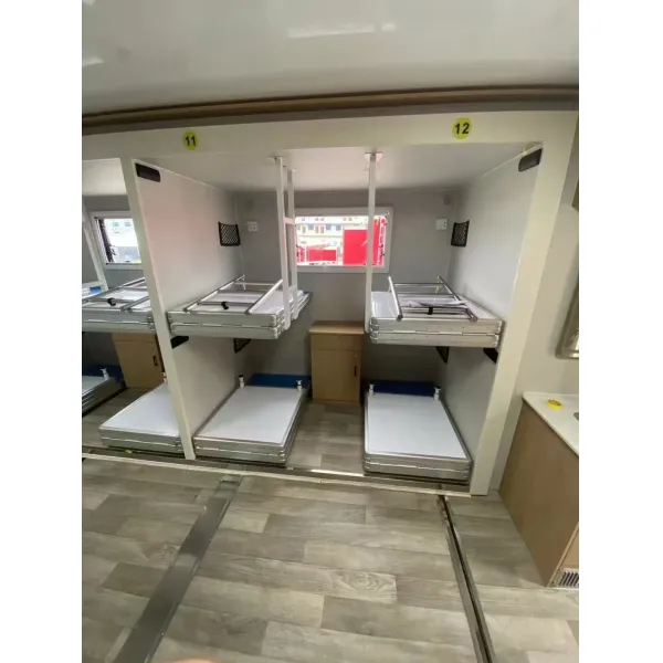 Multifunction 24 Berth Camper Truck for Emergence Fire Fighting