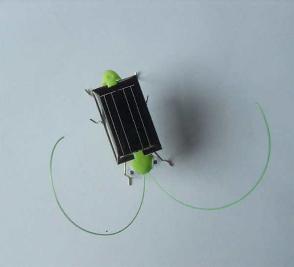 Educational & fashionable Solar Power Toys - Green Frightened Grasshopper, no battery
