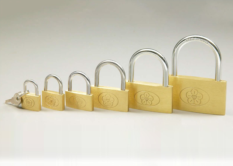 THIN TYPE BRASS PADLOCK