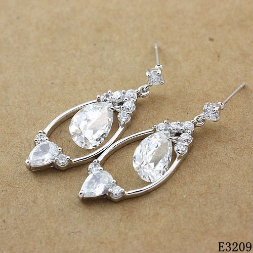 Red  Rhinestone Main Stone Jewelry Dangling Earrings For Women Gift 10g