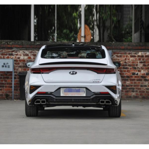 La ligne essence Turbo de Hyundai Lafesta 2023 270T N d'édition de luxe de DLX a chargé la voiture