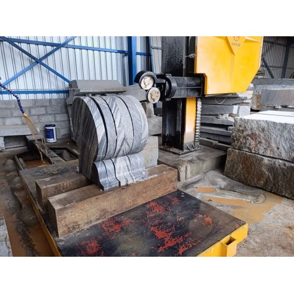 Máquina perfiladora de piedra con sierra de hilo diamantado CNC de 11kw para corte de granito