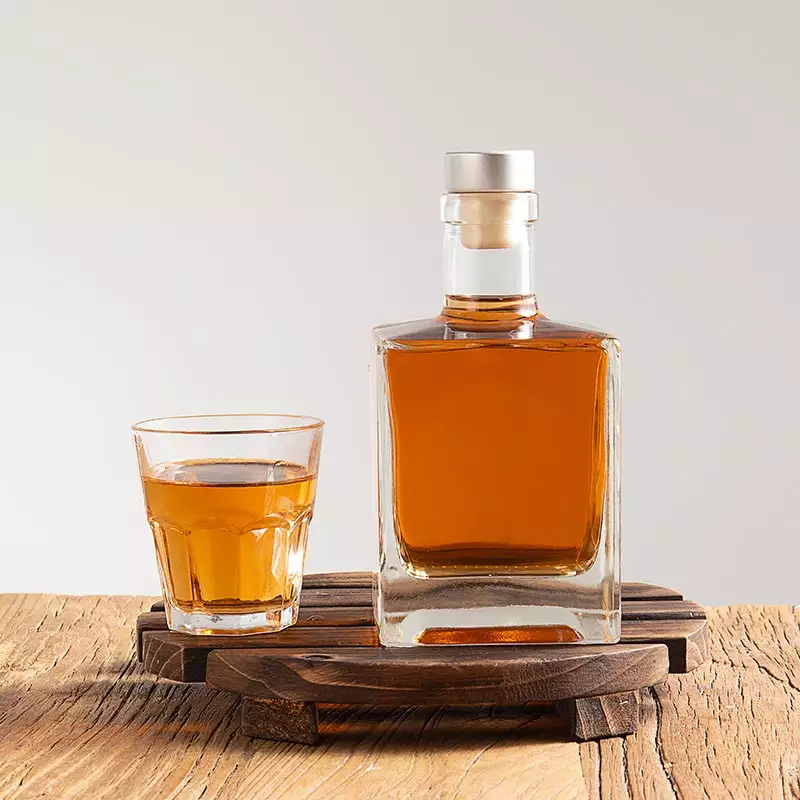 Base Material Glass Custom 500ml 750ml Square Wine Whisky Glass Bottle with Cork Cap