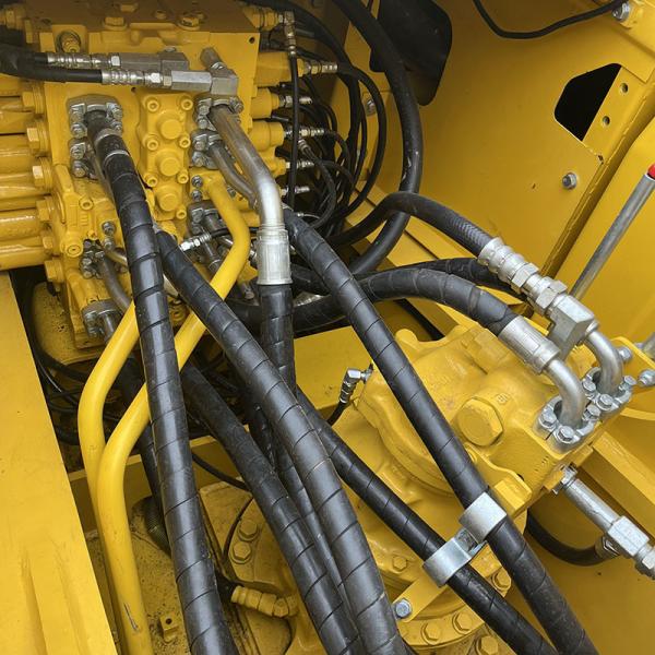 PC240-8 Old Komatsu Excavators 125kw Rated Power 1.2m3 Capacity Bucket