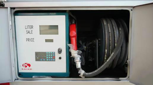 ISUZU 5cbm 4*2 Fuel Delivery Tanker Oil Petrol Diesel Transport And Refueling Truck 5000L