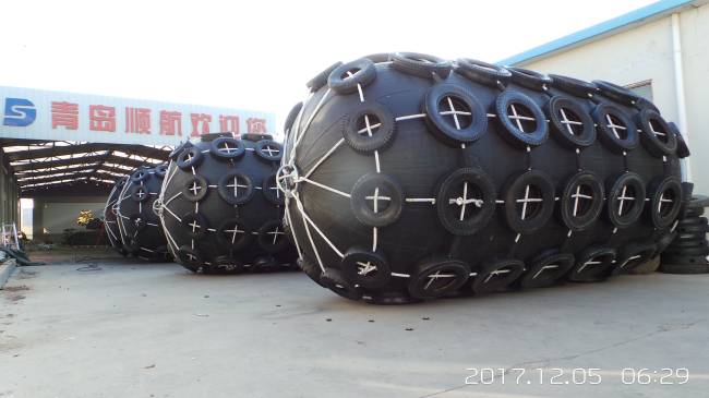 Резиновые пневматические морские обвайзеры