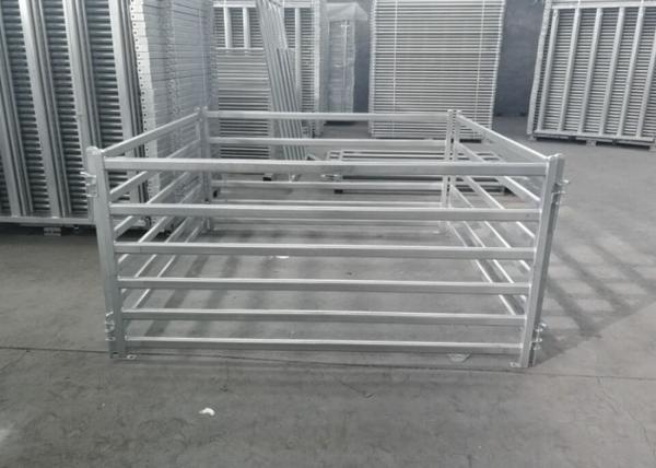 Heavy Duty Livestock Wire Fence , Decorative Cattle Panel Fence For Farm
