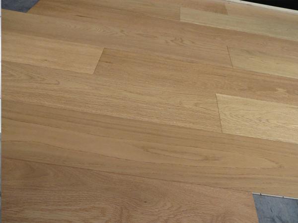 Vanished Russian White Oak multi-layers engineered floors to Italy
