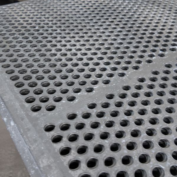 Perforated Stainless Steel Cylinder with 1.5mm Aperture Bird Proof for Grain Silos