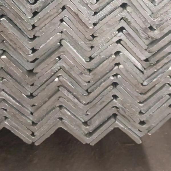 Q235 Сталь под углом с горячим прокатами 4380 мм для строительных машин