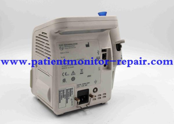 O hospital usou as peças do monitor paciente de  SureSigns VS2+ do equipamento médico para a venda e o reparo