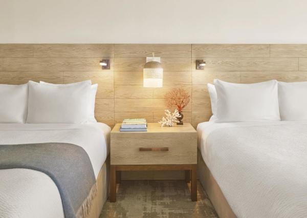 Chiangmai star hotel good quality new furniture supplier for Wood headboard bed with Writing table and Leisure chaise